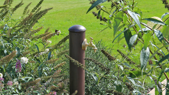 Aufbauanleitung Wasserzapfstelle WZS1 - Aufbauanleitung Garten Wasserzapfsäule WZS1 im Retro Look mit gratis Wasserhahn