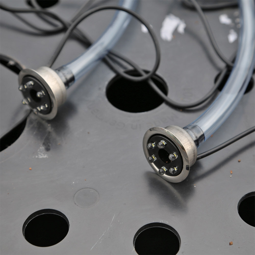 LED Ringe in den Edelstahl Adapter einsetzen