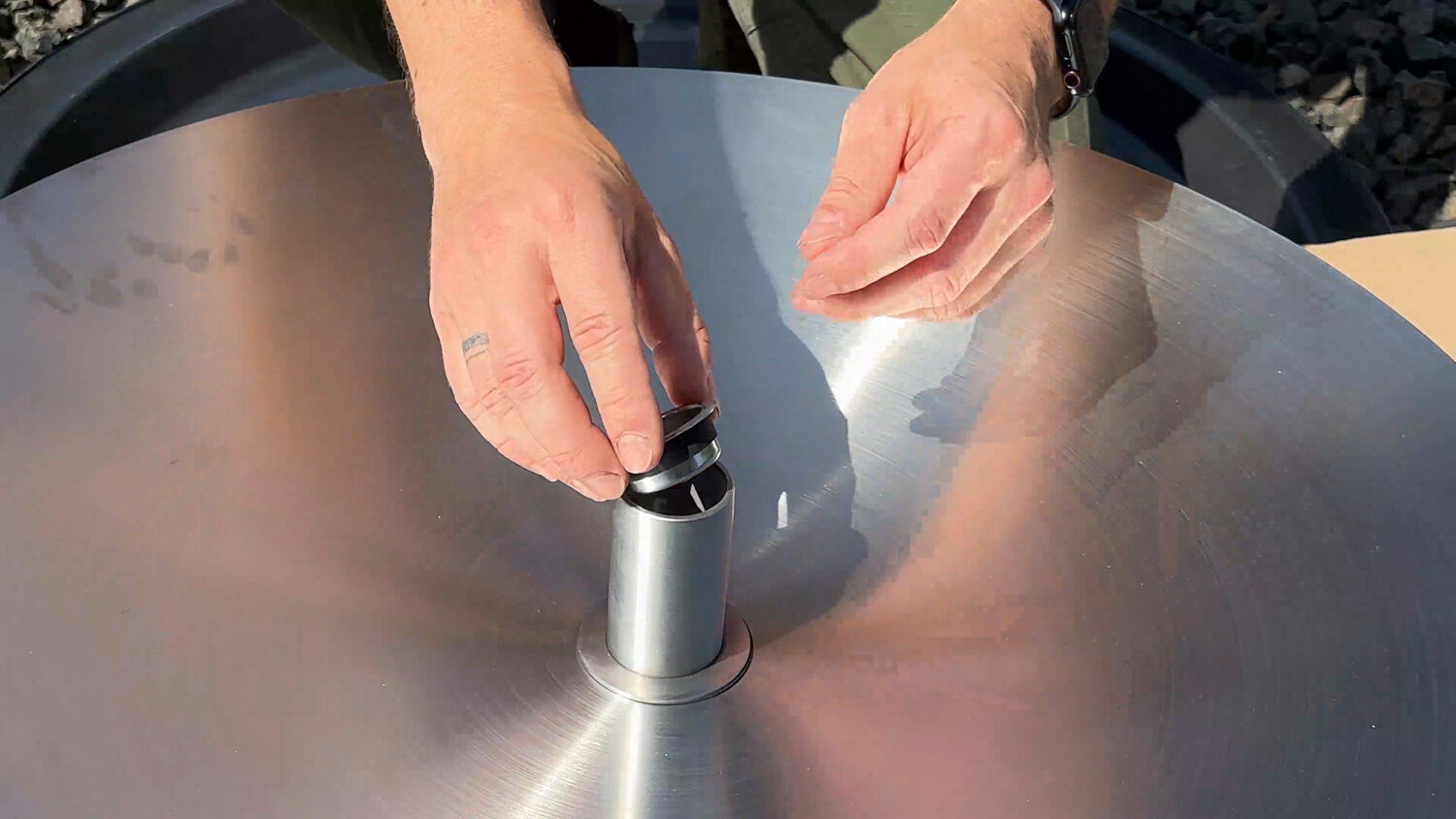 Edelstahl LED Ring Adapter mit Manschette in Steigrohr einsetzen