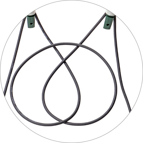 Hochwertiges Kabel in seidenmattem Tannengrün