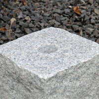 Quellstein Granitsäule 20cm